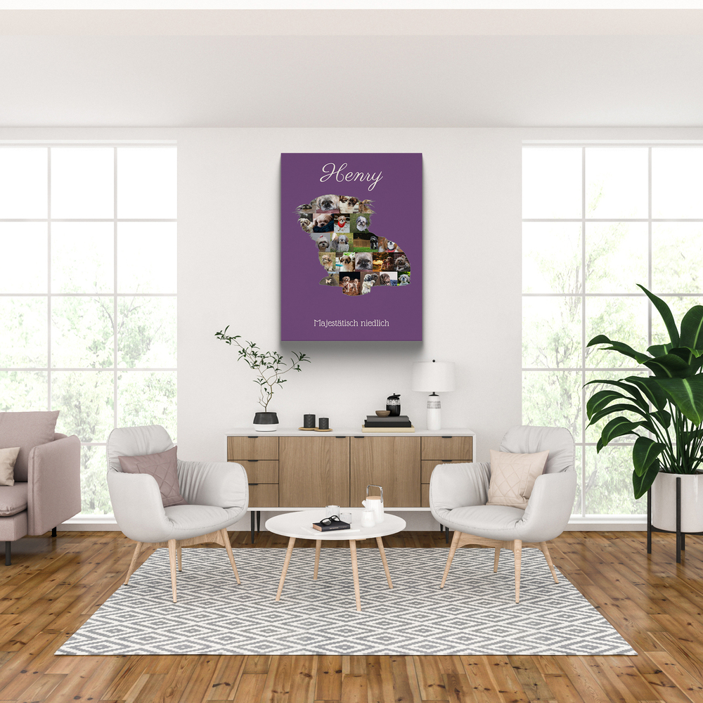 Fotocollage als Shih-Tzu-Silhouette mit Namen und Spruch auf Lila, über einer Holzkommode im hellen Wohnzimmer